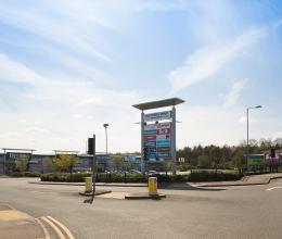 Hatters Way Retail Park, Luton